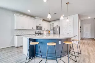 11802 Autumn Leaf Dr, Mont Belvieu, TX 77535 - Photo 4