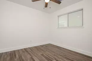 10225 Farrell Dr, Houston, TX 77070 - Photo 10