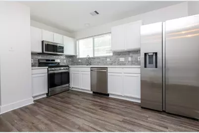 10225 Farrell Drive, Houston, TX 77070 - Photo 6