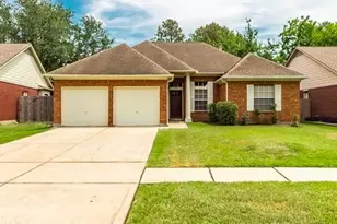 1207 Boulderwoods Dr, Houston, TX 77062 - Photo 1