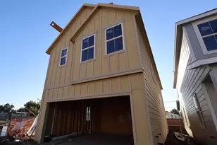 13316 Leon Hollow Ln, Houston, TX 77048 - Photo 2