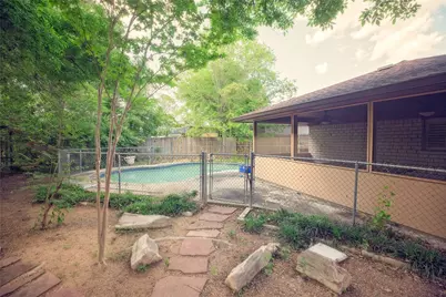 13927 Lynnwood Lane, Sugar Land, TX 77498 - Photo 16