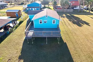 1061 N Sage Rd, Port Bolivar, TX 77650 - Photo 4