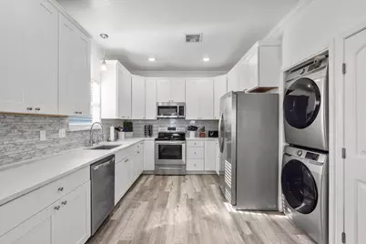 103 W Palm Street, Surfside Beach, TX 77541 - Photo 22