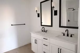 8438 Bay Rdg Cir, Baytown, TX 77523 - Photo 6