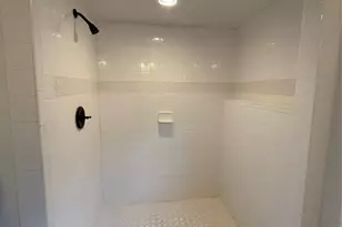 827 Booth St, Houston, TX 77009 - Photo 10