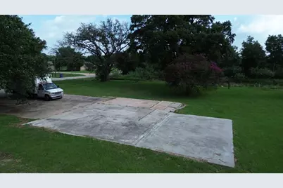 210 5th Street, Hempstead, TX 77445 - Photo 24