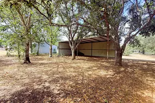 332 Henson St, El Campo, TX 77437 - Photo 24