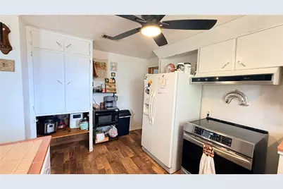 332 Henson Street, El Campo, TX 77437 - Photo 10