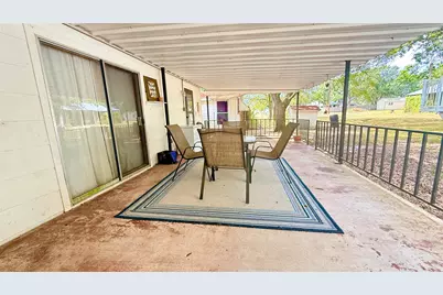 332 Henson Street, El Campo, TX 77437 - Photo 26
