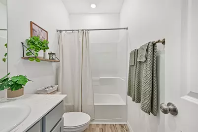 9606 Sterling Arbor Drive, Baytown, TX 77521 - Photo 14