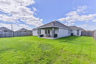 9606 Sterling Arbor Dr, Baytown, TX 77521 - Photo 16