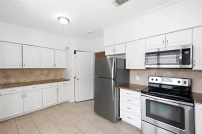 2409 2409 North Blvd #A, Houston, TX 77098 - Photo 6