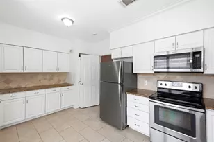2409 2409 North Blvd, Houston, TX 77098 - Photo 6