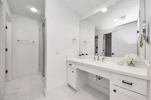 2475 Underwood St, Houston, TX 77030 - Photo 4