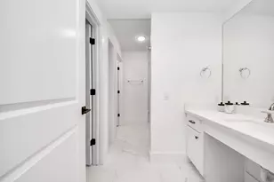 2475 Underwood St, Houston, TX 77030 - Photo 18