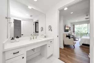 2475 Underwood St, Houston, TX 77030 - Photo 16