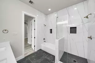 2014 Blodgett St, Houston, TX 77004 - Photo 40
