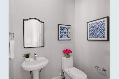 728 Carriage Knolls Drive, Houston, TX 77008 - Photo 18