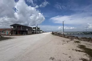 1301 N Ocean Dr, Port Lavaca, TX 77979 - Photo 22