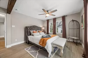 205 W Bayou Dr, Dickinson, TX 77539 - Photo 18