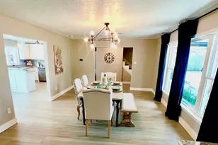 205 W Bayou Dr, Dickinson, TX 77539 - Photo 12