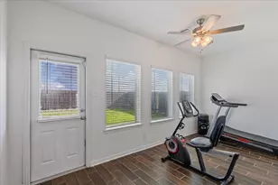 4715 Painted Bunting Ln, Baytown, TX 77521 - Photo 16