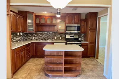 1113 Chevy Chase Drive, Angleton, TX 77515 - Photo 10