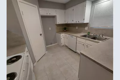 7902 Birchbark Drive, Humble, TX 77338 - Photo 10