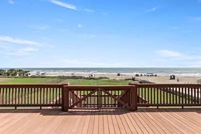 2130 Gulf, Crystal Beach, TX 77650 - Photo 40