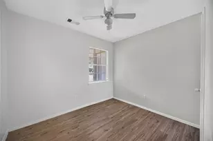 5114 Heatherbrook Dr, Houston, TX 77045 - Photo 12