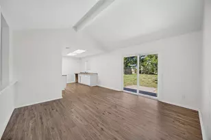 5114 Heatherbrook Dr, Houston, TX 77045 - Photo 6