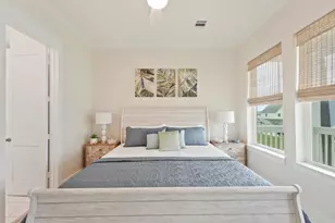 4046 Miramar Ct, Galveston, TX 77554 - Photo 10