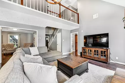 404 Independence Drive, Friendswood, TX 77546 - Photo 6