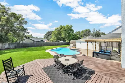 404 Independence Drive, Friendswood, TX 77546 - Photo 30