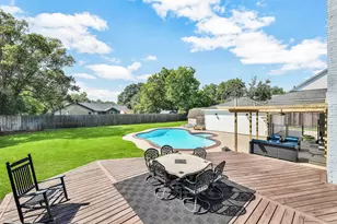 404 Independence Dr, Friendswood, TX 77546 - Photo 30