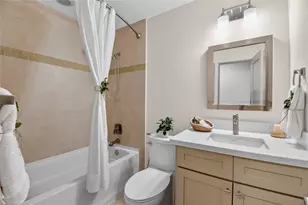 14603 Carolcrest Dr, Houston, TX 77079 - Photo 18