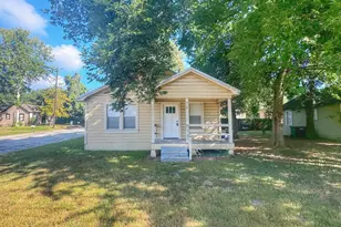 510 W 6th St, Brenham, TX 77833 - Photo 16