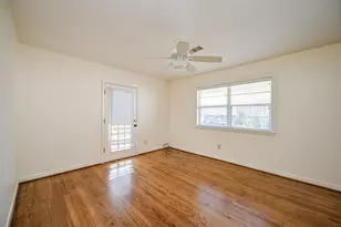 2821 Eastgrove Ln, Houston, TX 77027 - Photo 14