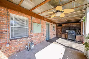 2821 Eastgrove Ln, Houston, TX 77027 - Photo 26