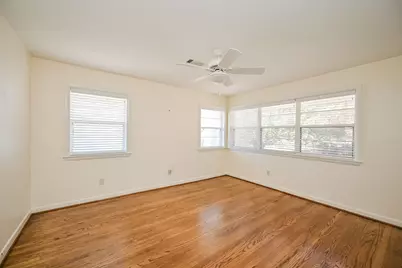 2821 Eastgrove Lane, Houston, TX 77027 - Photo 16