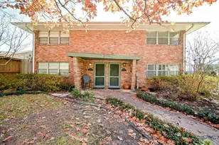 2821 Eastgrove Ln, Houston, TX 77027 - Photo 1