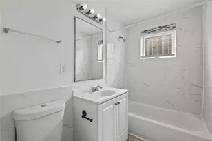 918 Winnie St, Galveston, TX 77550 - Photo 14