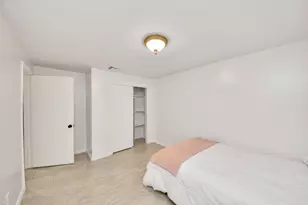 9422 Pipestone St, Houston, TX 77074 - Photo 34