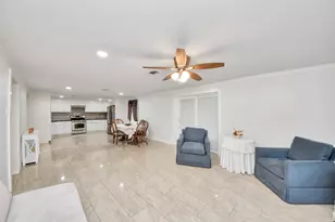 9422 Pipestone St, Houston, TX 77074 - Photo 14