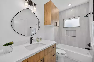 305 Marcella Street #D, Houston, TX 77091 - Photo 32