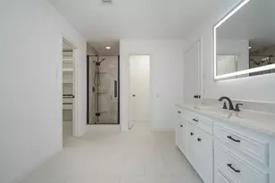 2287 Woodland Springs St, Houston, TX 77077 - Photo 16