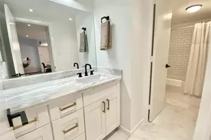 2016 Main St, Houston, TX 77002 - Photo 8