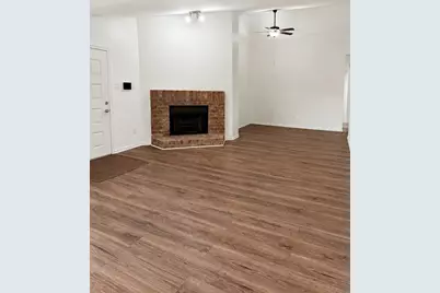 3150 Walnut Bend Lane #622, Houston, TX 77042 - Photo 2