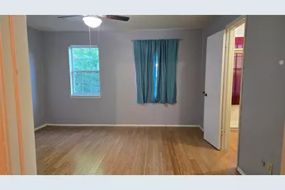 7913 Grove Ridge Drive, Houston, TX 77061 - Photo 14